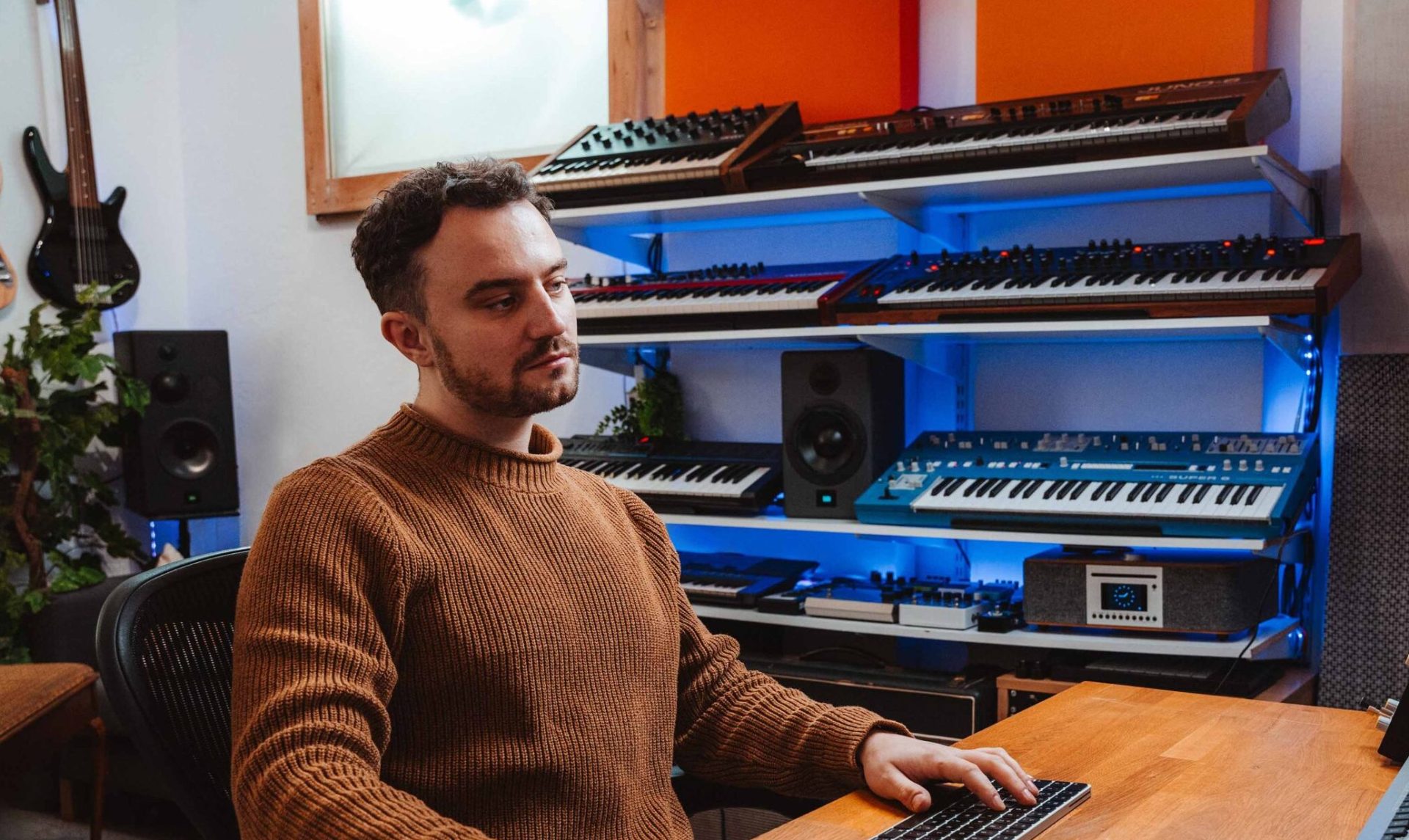 Dave Oscillation in the studio
